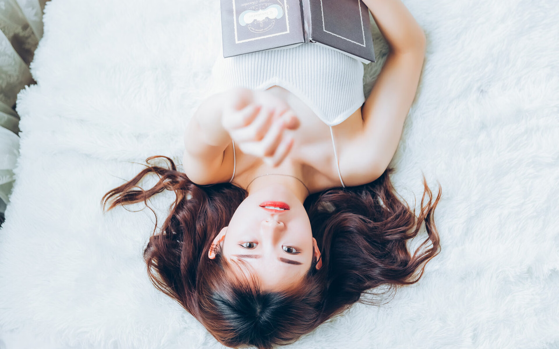 主场比赛助攻分布热区是否趋向固定区域,场均助攻