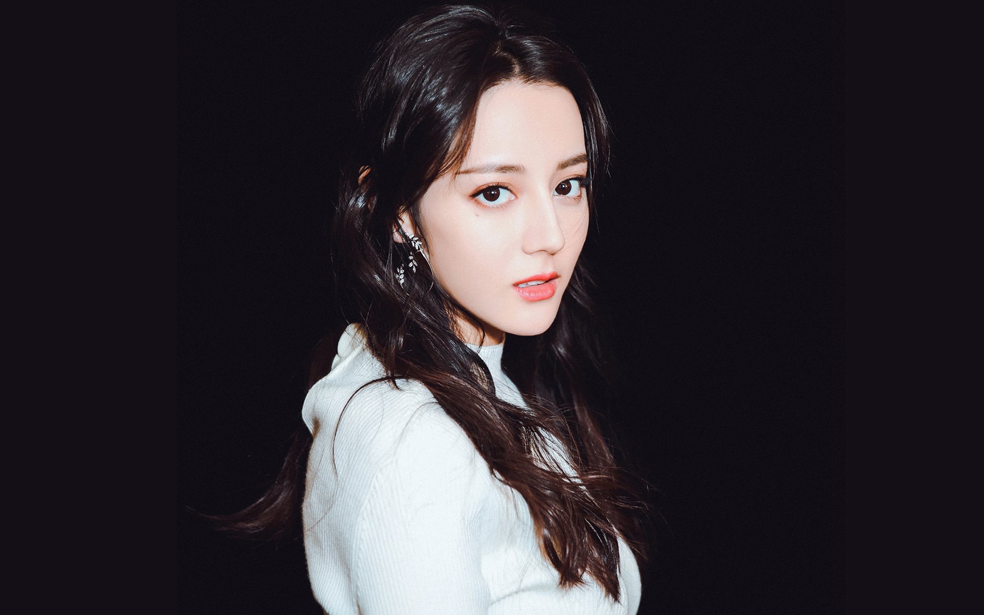 体育新闻中心发布体育题材纪录片播出平台合作公告，体育新闻播放